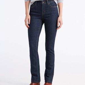 L.L bean slim leg jeans size 8 excellent